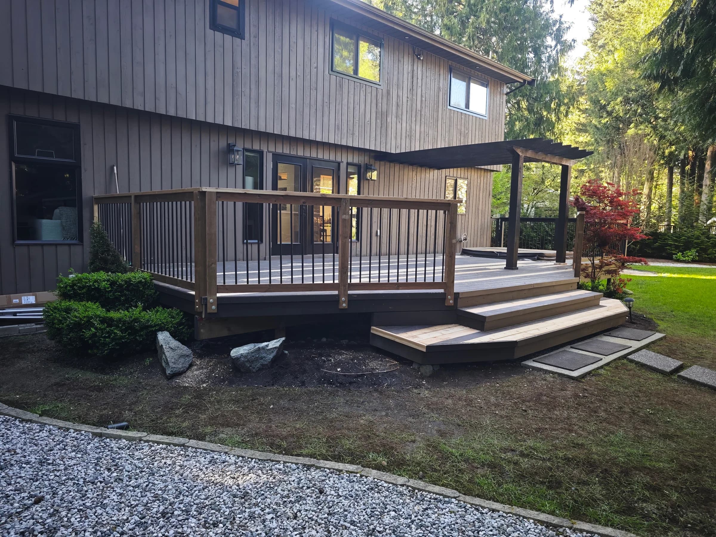 Finished deck and exterior carpentry by Corvus Contracting